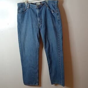 Levi 550 men's size 42X32 relaxed fit denim jeans. Athleisure